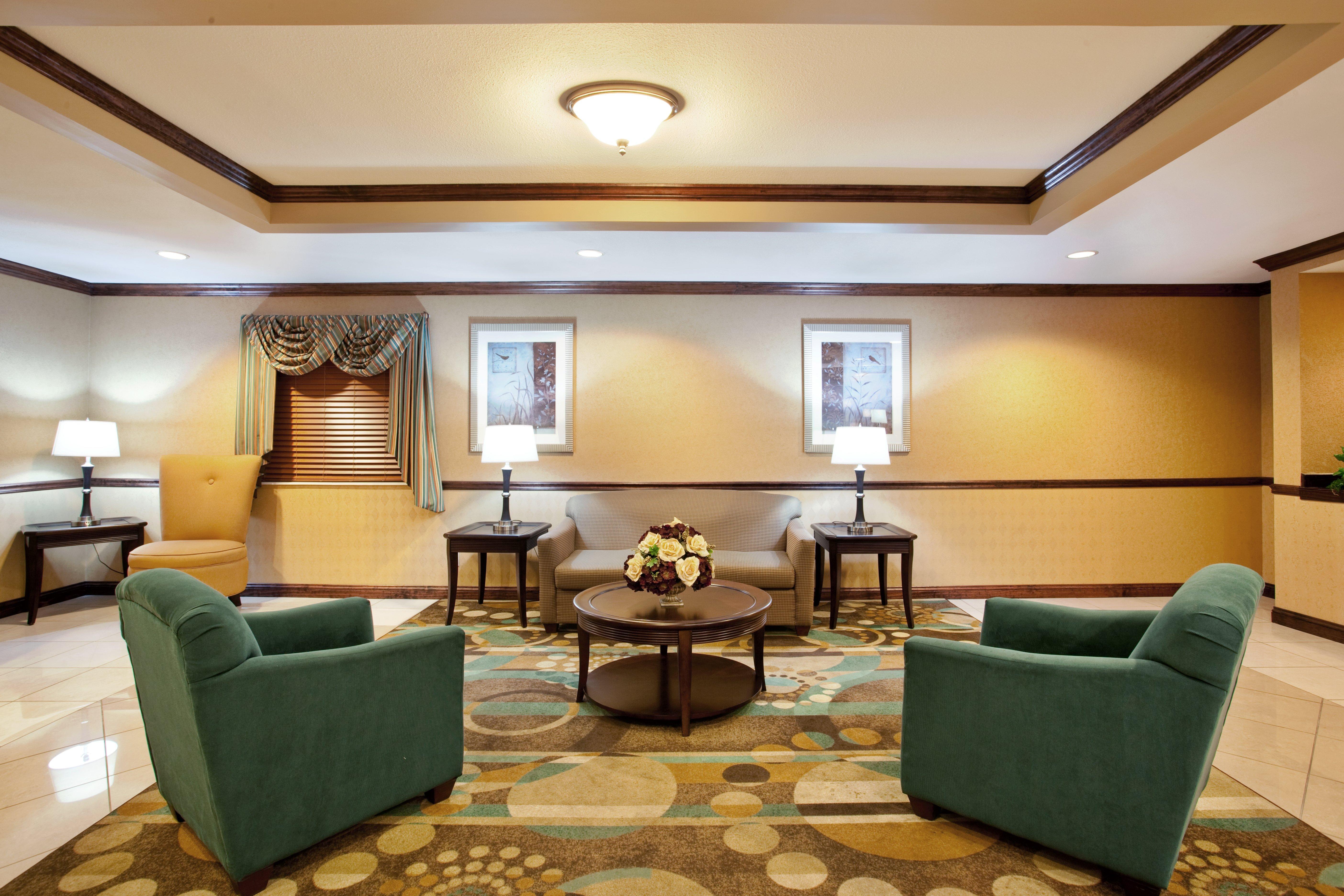 Holiday Inn Express Tuscola Bagian luar foto
