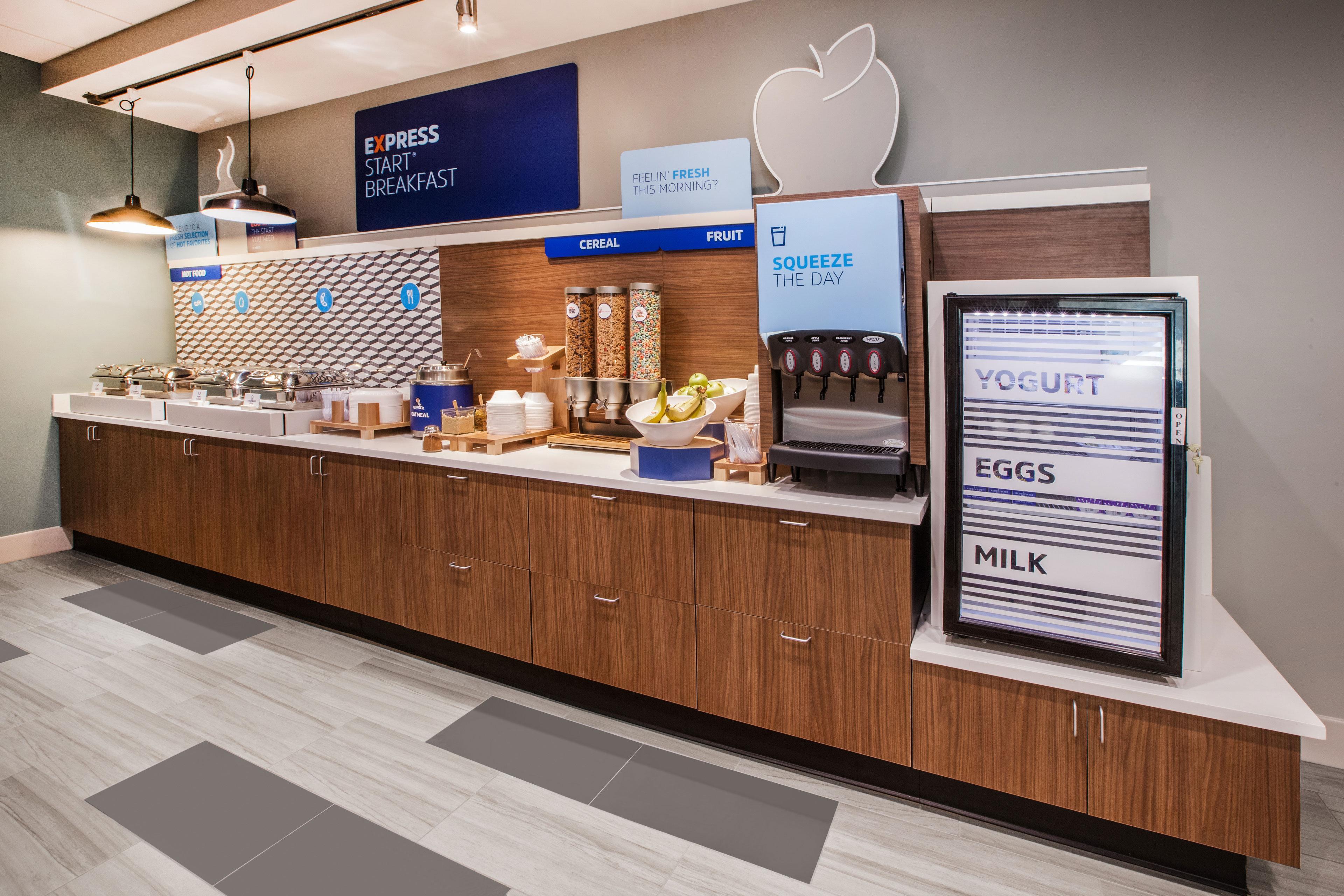Holiday Inn Express Tuscola Bagian luar foto