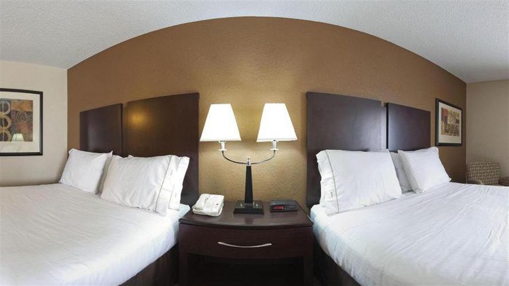 Holiday Inn Express Tuscola Bagian luar foto